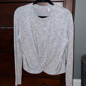 Athleta tops. 3, all size S. Great condition 🖤